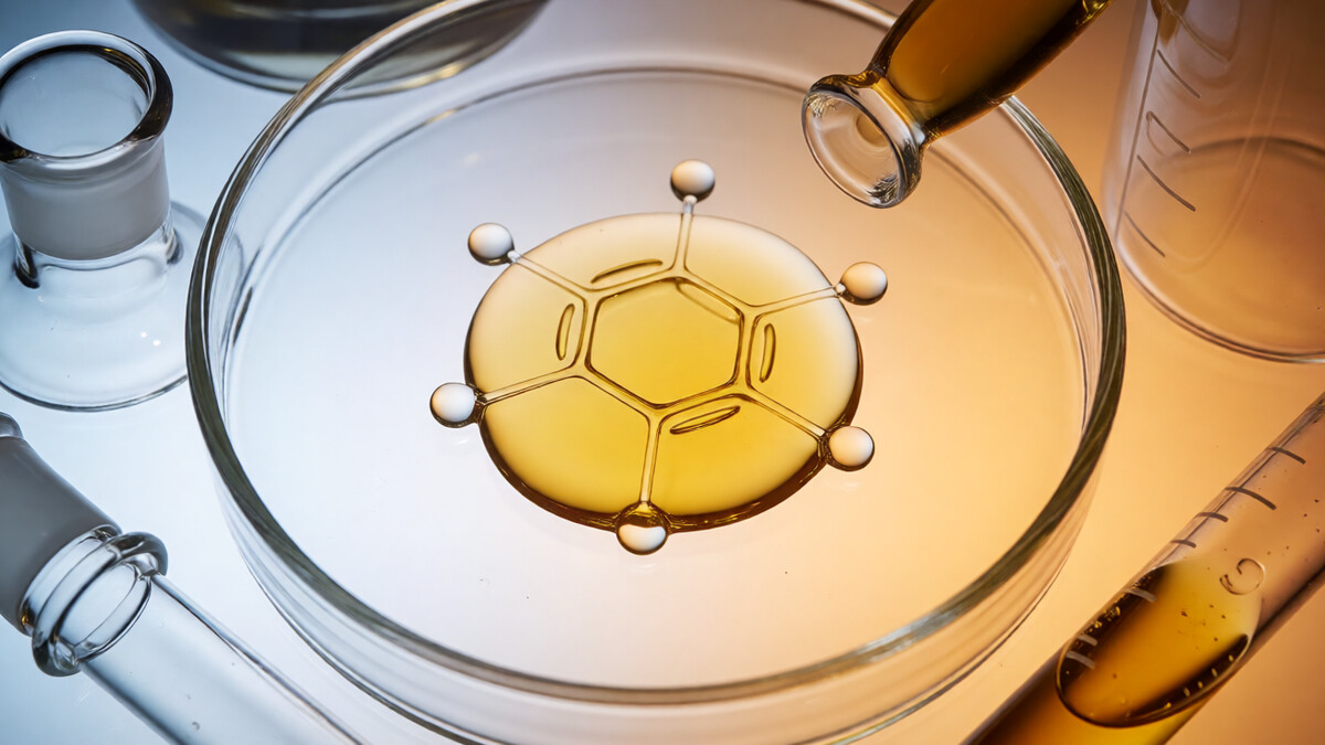 Bee Venom for Hyperpigmentation: Melittin, Apamin and the K-Beauty Bestseller Active That Suppresses MITF